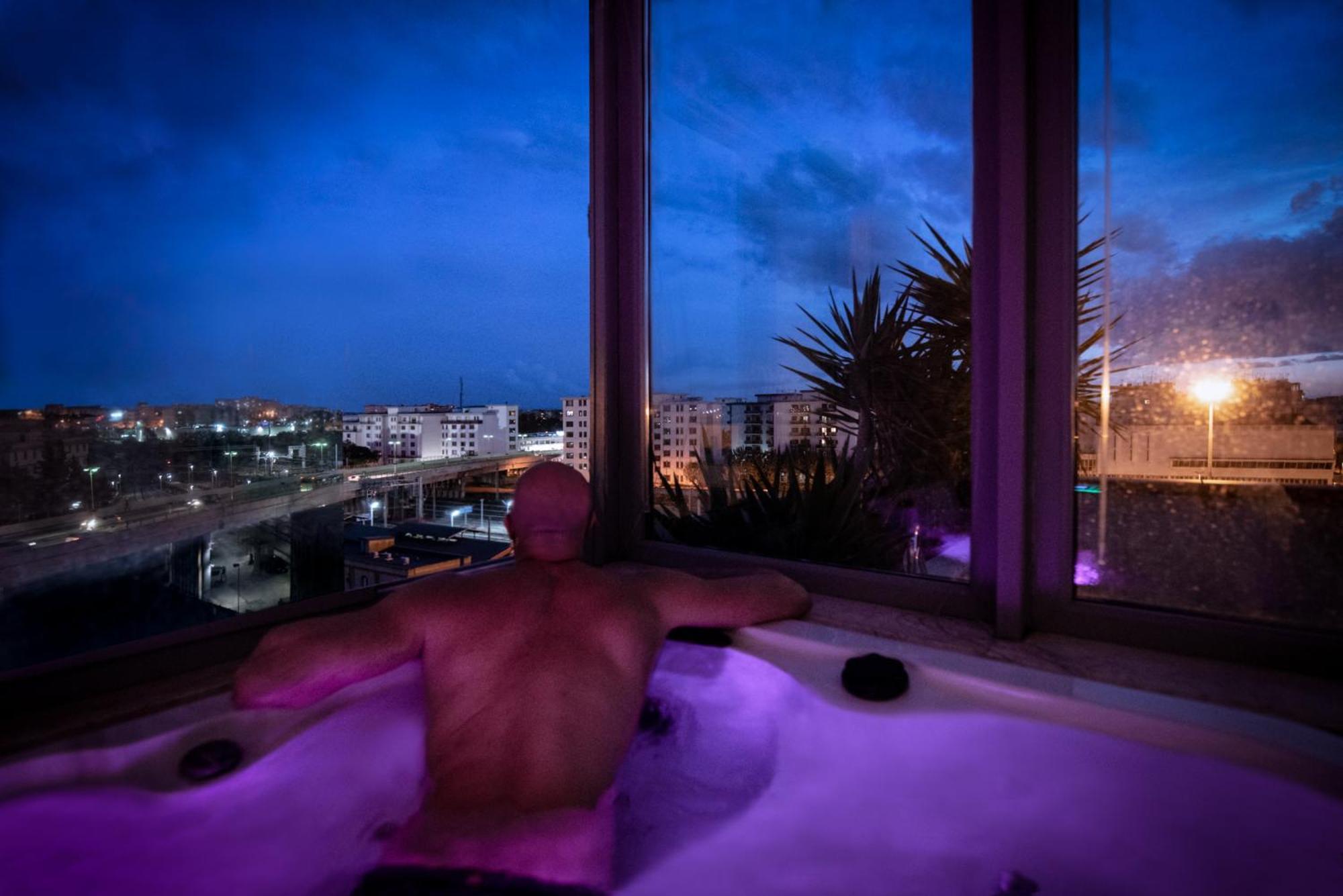 Penthouse Station Luxury Apts Le Dimore ブリンディジ エクステリア 写真