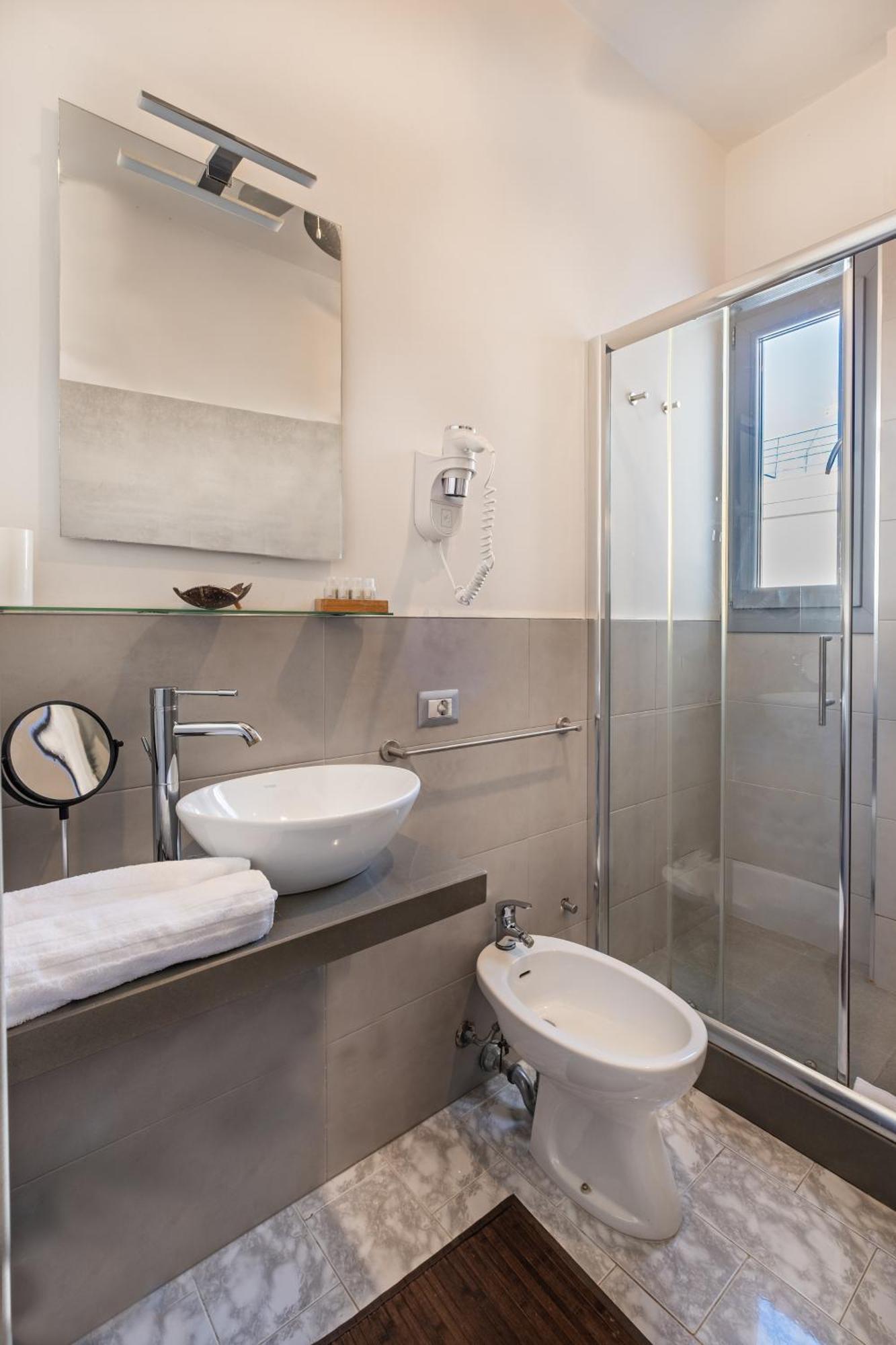 Penthouse Station Luxury Apts Le Dimore ブリンディジ エクステリア 写真